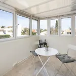 At Walking Distance From Center And Beach! Καρβοέιρο