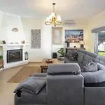 At Walking Distance From Center And Beach! Βίλα