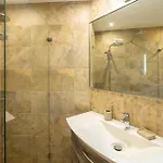 Villa At Walking Distance From Center And Beach! Carvoeiro (Lagoa)