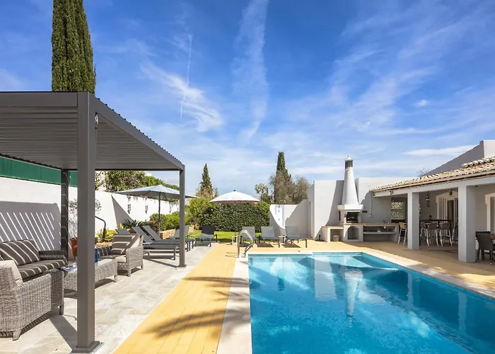 At Walking Distance From Center And Beach! *