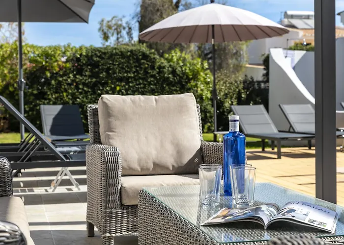 At Walking Distance From Center And Beach! *