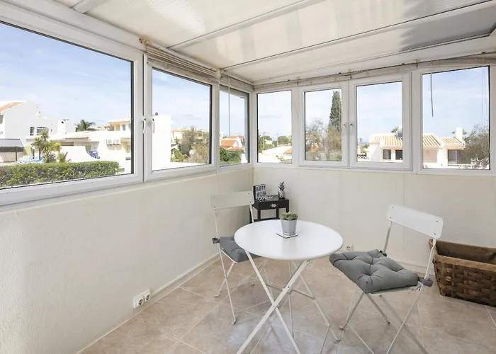 At Walking Distance From Center And Beach! Carvoeiro (Lagoa)