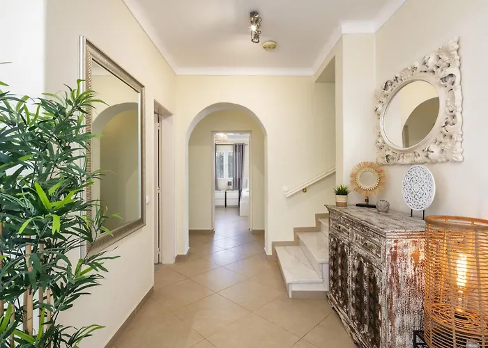 At Walking Distance From Center And Beach! Villa *