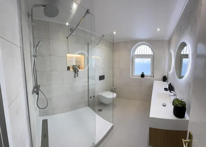 At Walking Distance From Center And Beach! *