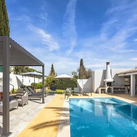 At Walking Distance From Center And Beach! *
