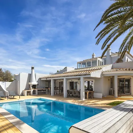 Villa At Walking Distance From Center And Beach!