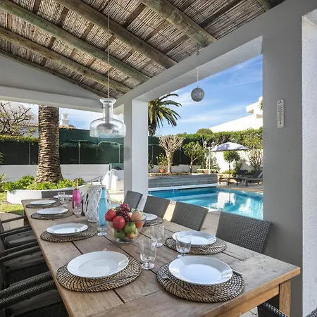 Villa At Walking Distance From Center And Beach! Carvoeiro (Lagoa)